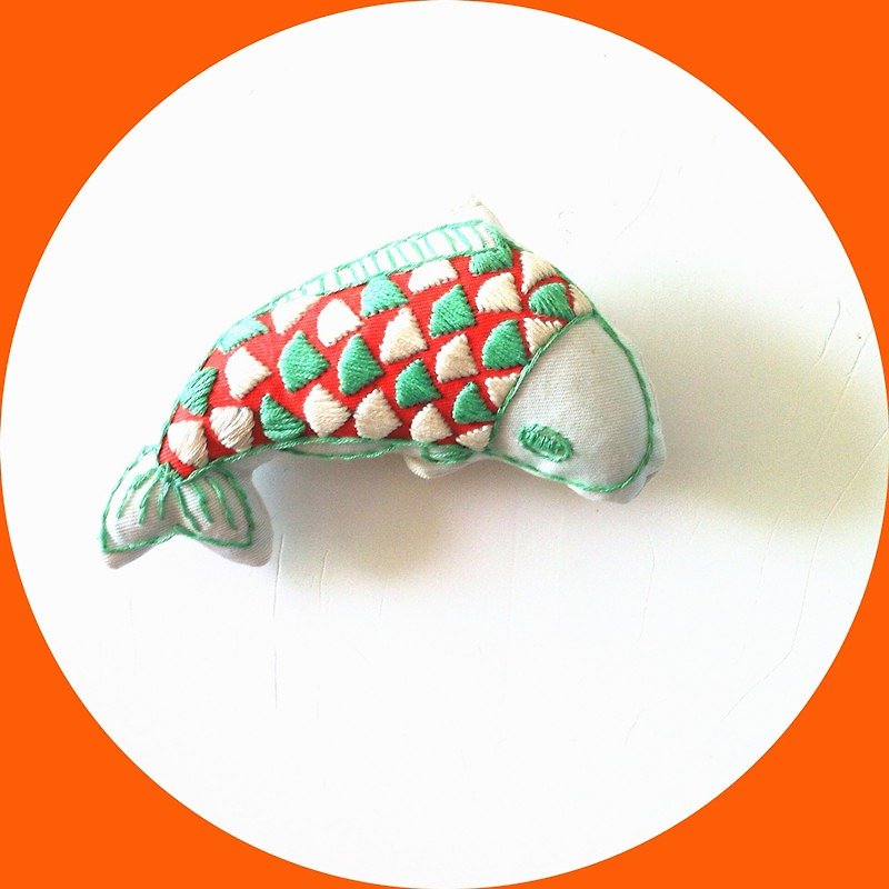 Big fish every year more than embroidery brooch - Brooches - Thread Pink