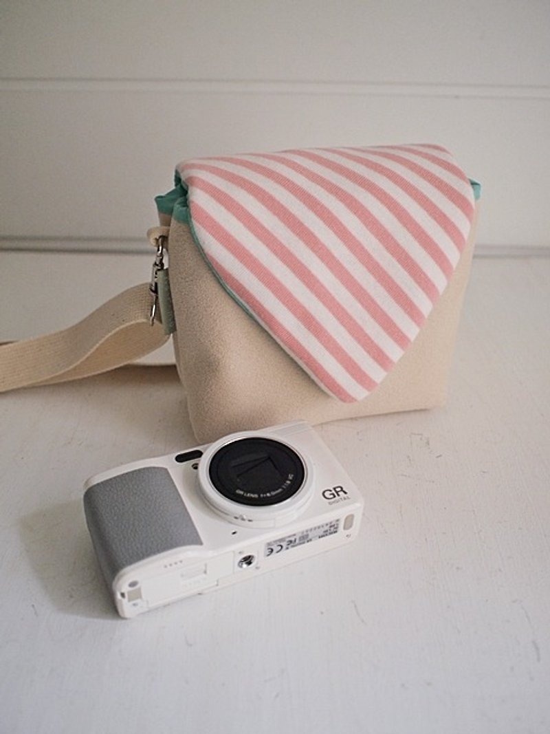 hairmo macaron simple camera bag zipper side back-vermicelli + rice (monocular/type monocular) - Camera Bags & Camera Cases - Cotton & Hemp Pink