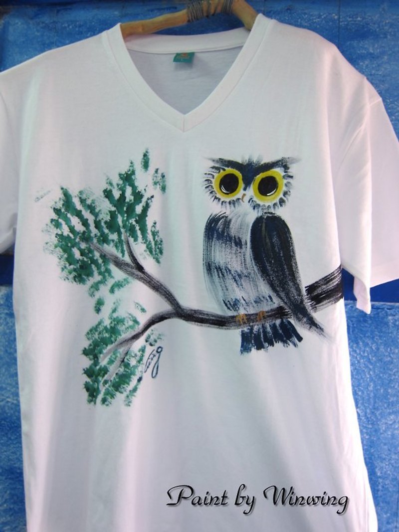 Blue Owl-Winwing Hand-painted Clothes - เสื้อยืดผู้หญิง - ผ้าฝ้าย/ผ้าลินิน 