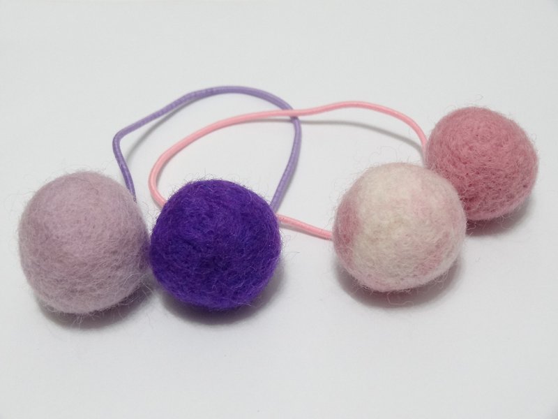 Color Ball of wool hair ring(Two balls) - Wool felt - เครื่องประดับผม - ขนแกะ หลากหลายสี