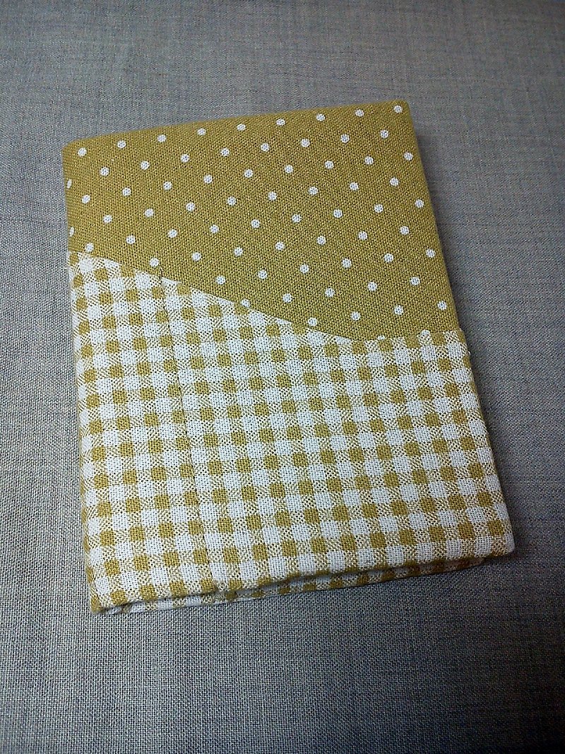 [Clothes cloth book / notebook slipcase] little plaid - Notebooks & Journals - Other Materials Yellow
