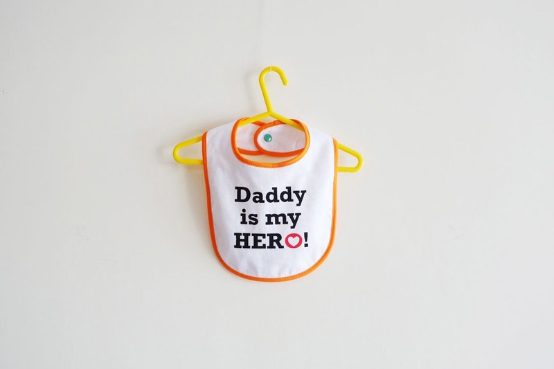 ::心裡話系列:: Daddy is my hero 圍兜兜 - 圍兜/口水巾 - 棉．麻 橘色