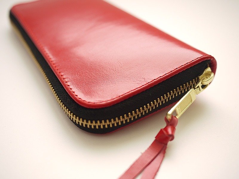 Lucky Red. Long leather folder / wallet / purse / purse - กระเป๋าสตางค์ - หนังแท้ สีแดง