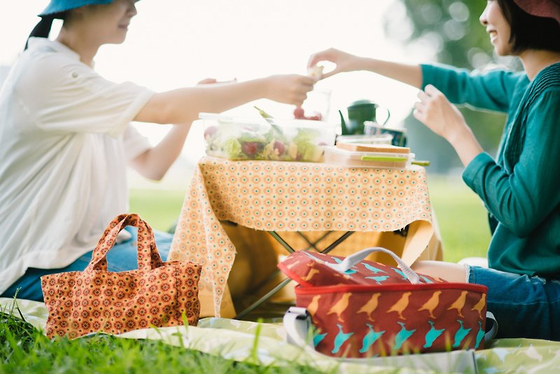 Four picnic mats and cold bags Special Package - ชุดเดินป่า - วัสดุกันนำ้ 