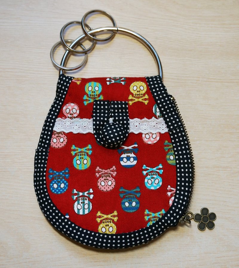 Small cute skull key fob / key ring / purse - Keychains - Other Materials Red
