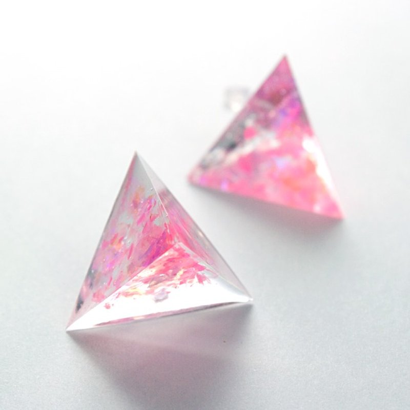 三角形耳環 （桃 金魚） - 耳環/耳夾 - 其他材質 粉紅色