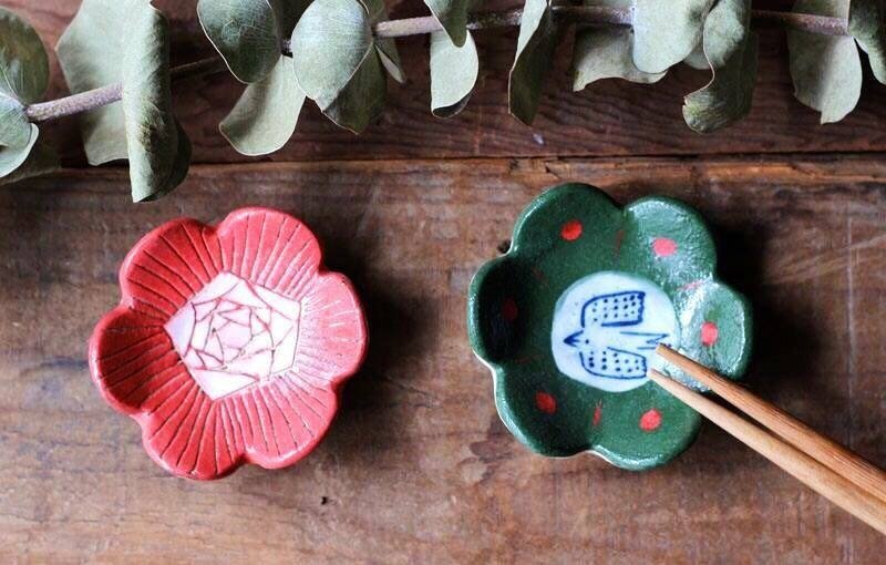 ⊙ small flower ceramic saucer - จานเล็ก - วัสดุอื่นๆ สีแดง