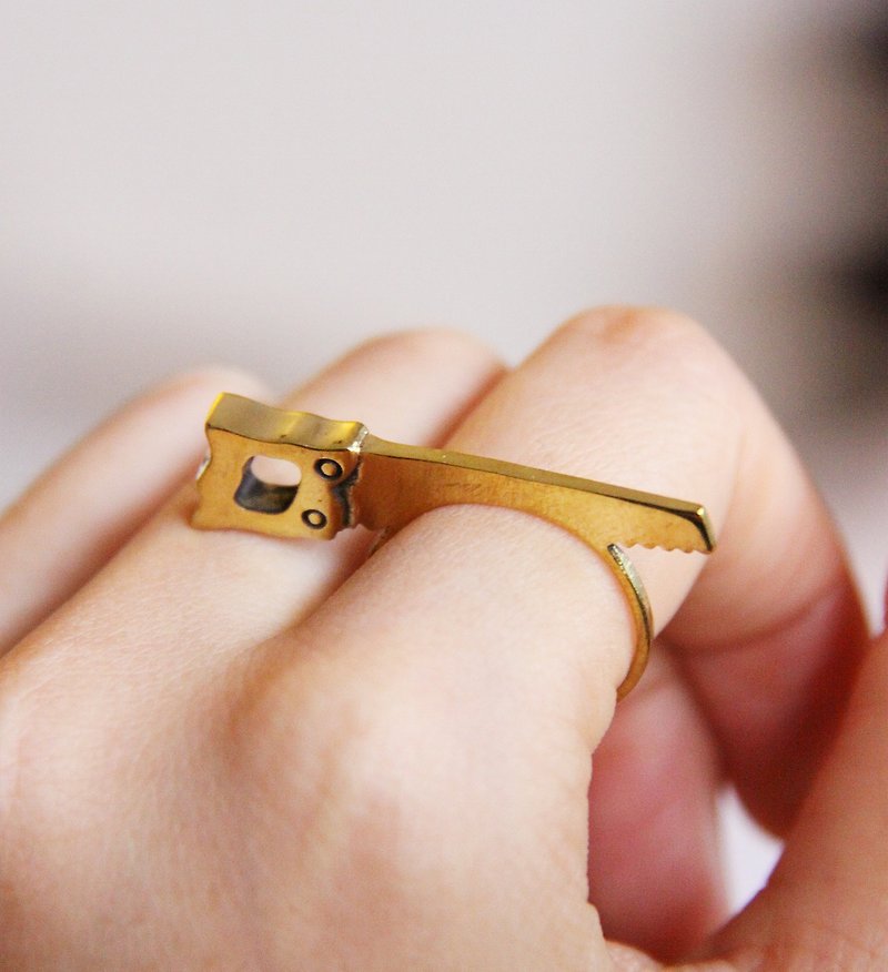 黃色小鋸齒黃銅戒指 - 戒指 - 其他金屬 金色