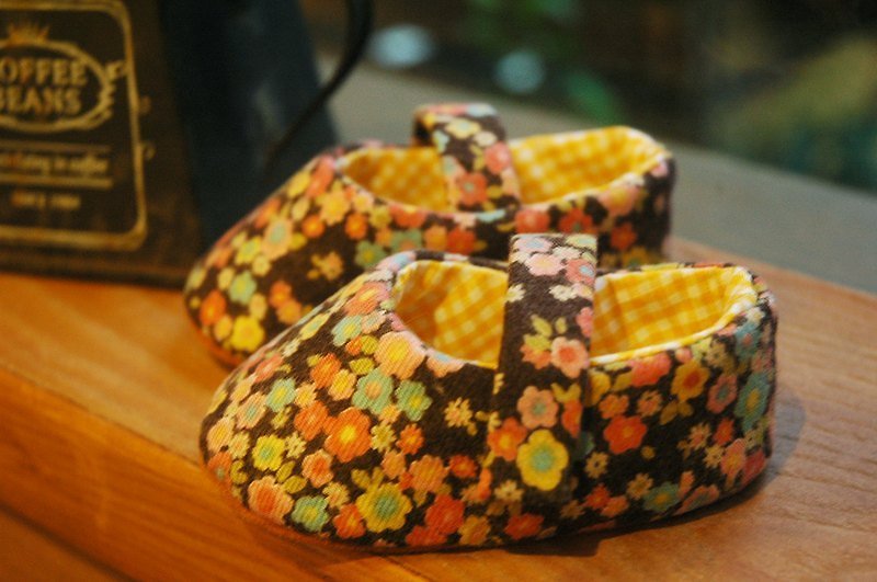 Colorful little flower baby shoes - รองเท้าเด็ก - วัสดุอื่นๆ สีทอง