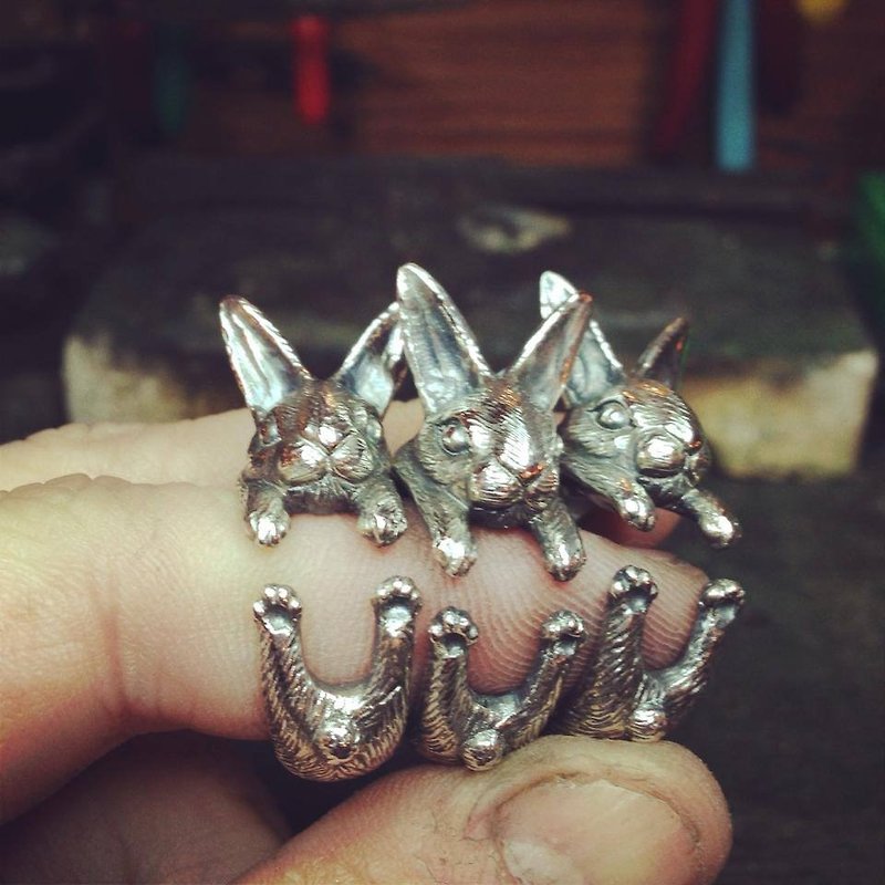 Sterling silver rabbit circle ring - แหวนทั่วไป - โลหะ 