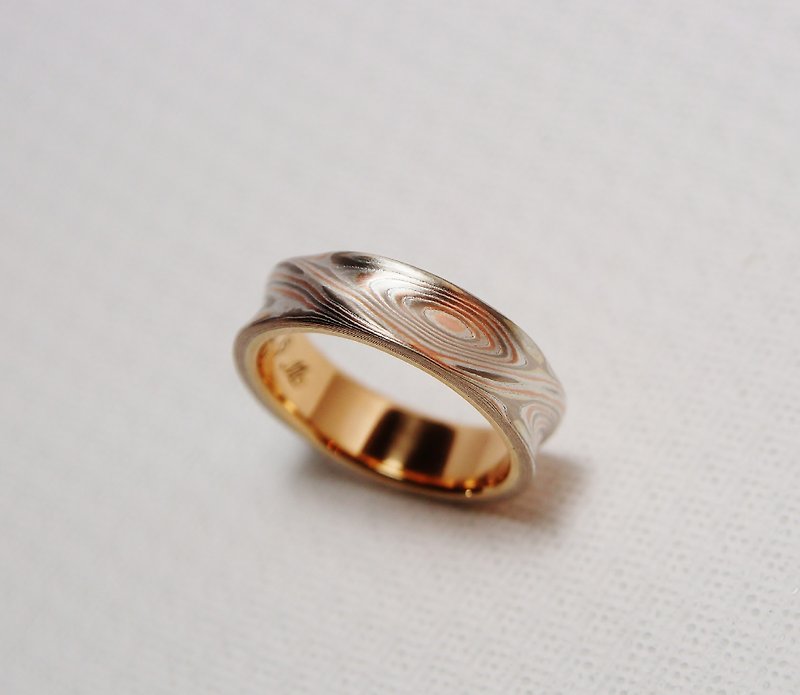Element47 Jewelry studio~ Karat gold mokume gane wedding ring 03 (14KR/14KW/925) - แหวนคู่ - เครื่องประดับ หลากหลายสี