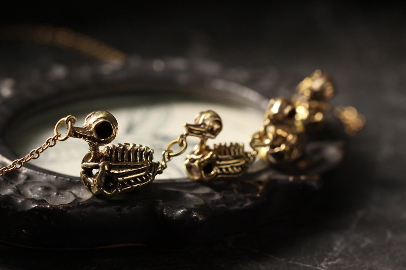 Mallard Mother Duck and Ducklings Skeleton Charm Necklace. - 項鍊 - 其他金屬 