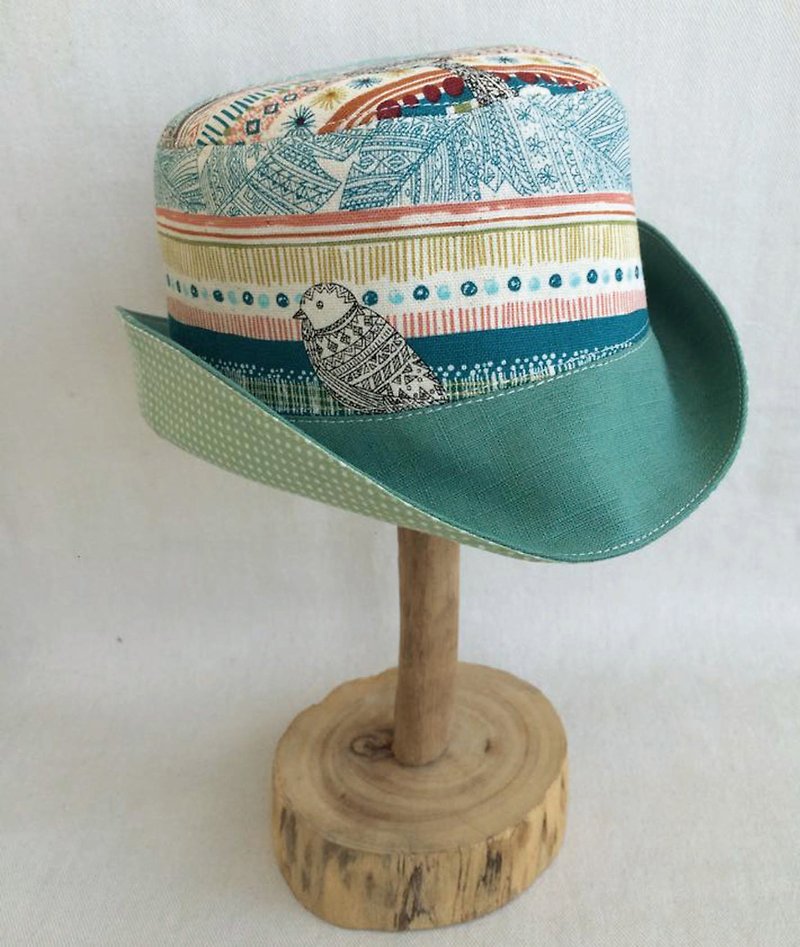 Va handmade hat Zhongxia Qing adult birds sided hat - หมวก - วัสดุอื่นๆ สีเขียว