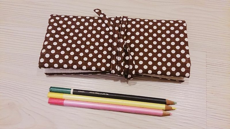 Scrim little pop style brown round brush pen pencil pouch bags - กล่องใส่ปากกา - วัสดุอื่นๆ สีนำ้ตาล