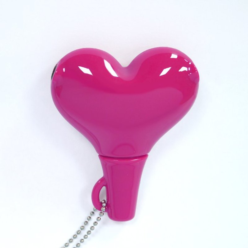 MUSIC IN LOVE heart-shaped music sharing device 