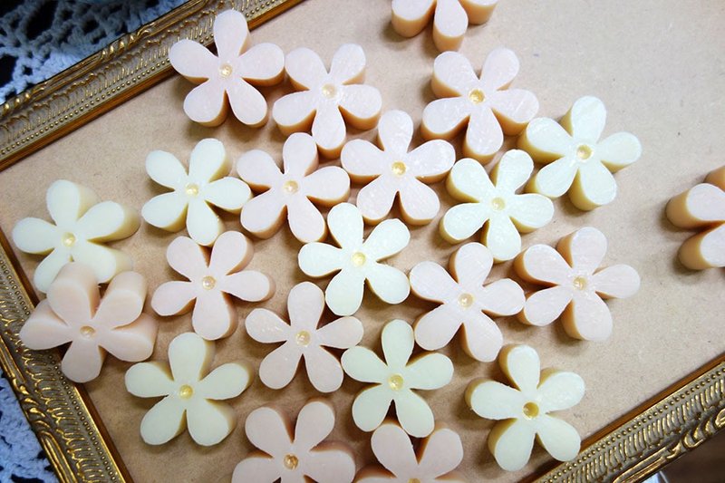 Mini Soap│小雛菊香皂│起訂量10個│婚禮小物、企業贈禮、送客禮、二次進場、探房禮、旅行皂 - 洗手乳/洗手用品 - 植物．花 藍色