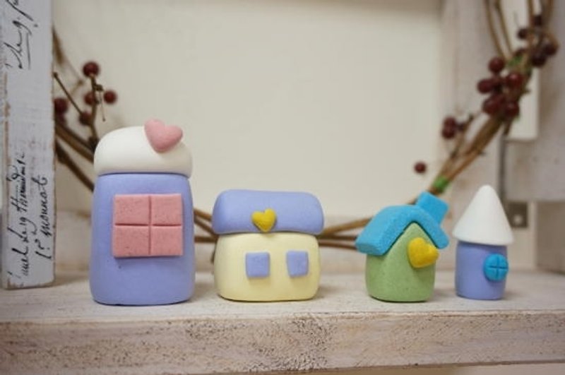 Handmade ZAKKA grocery furnished cottages (fairy tale) - Items for Display - Clay Pink