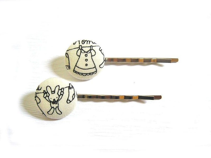 手作り布ボタンヘアピンウサギ＆＃038;ドレス - ヘアアクセサリー - その他の素材 