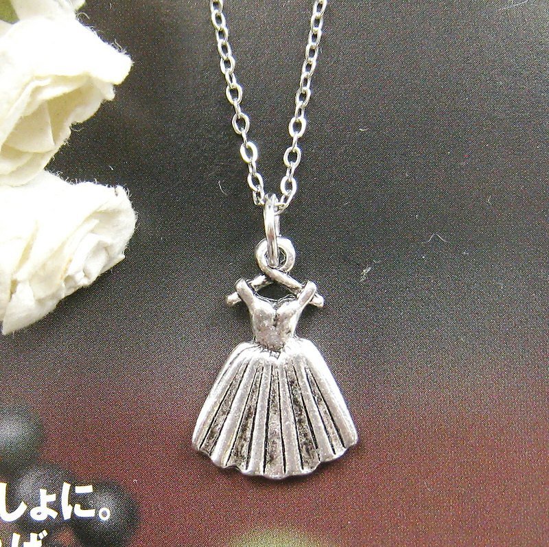 Ballet skirt necklace - Necklaces - Other Metals 