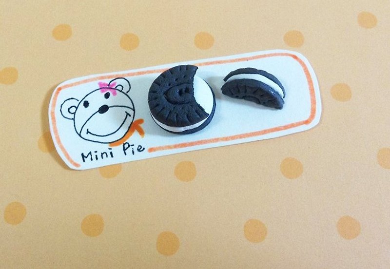 OREO biscuit earrings (ear clip-on can be changed) ((over 600 were sent mysterious little gift)) - ต่างหู - ดินเหนียว หลากหลายสี