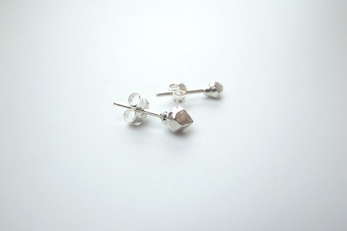 Joy Tang Jewelry Studio 守護者之心與伴隨之心 純銀耳環(一對)silver925