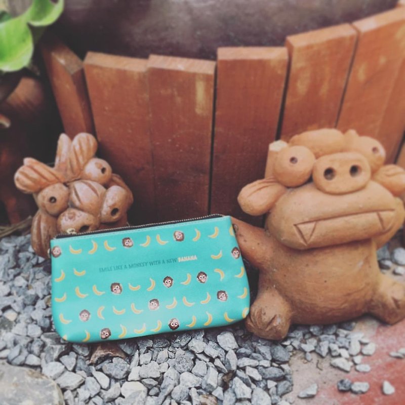Cute pink child 㺅 green / white double-sided printing single zipper messenger bag Lovely Monkey pastel green / single zip shoulder bag by Shuki Design - Messenger Bags & Sling Bags - Genuine Leather Green
