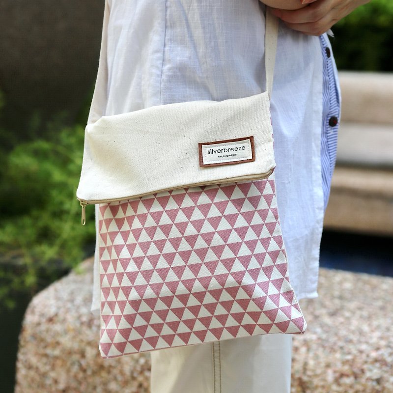 Silverbreeze ~ Crossbody bag / shoulder bag / travel bag with zipper ~ Pink triangles - Messenger Bags & Sling Bags - Other Materials Pink