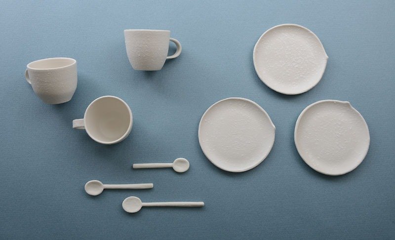 Ueshima pottery medium ice cream / cake plate jewelry plate - จานเล็ก - ดินเผา ขาว