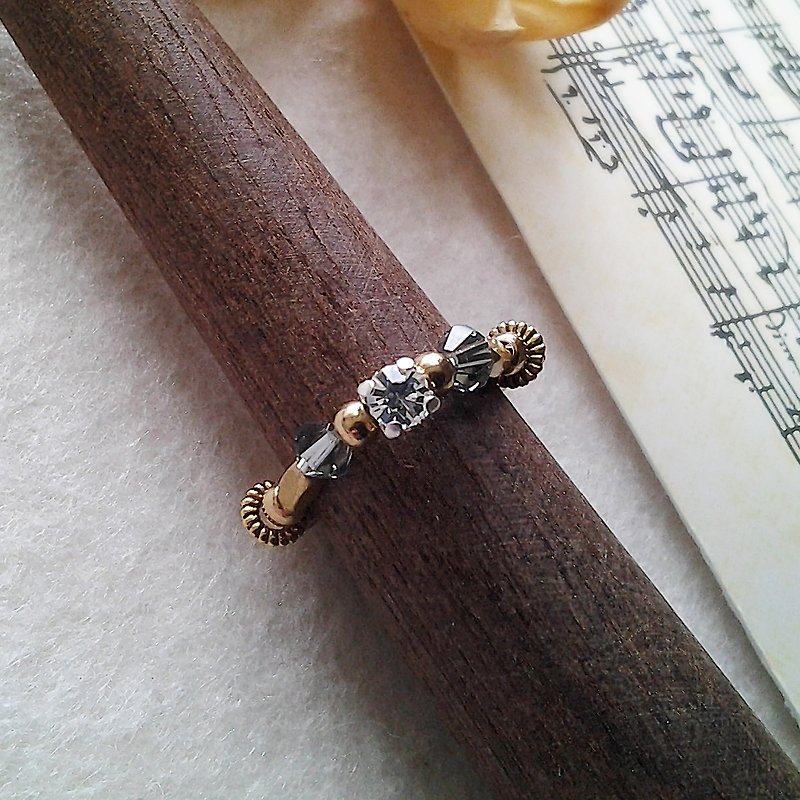 EF NO.36 brass ring golden years gray stones - แหวนทั่วไป - วัสดุอื่นๆ สีเทา