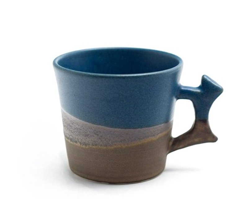 暮暮 puppy mug green gold - Mugs - Other Materials Blue