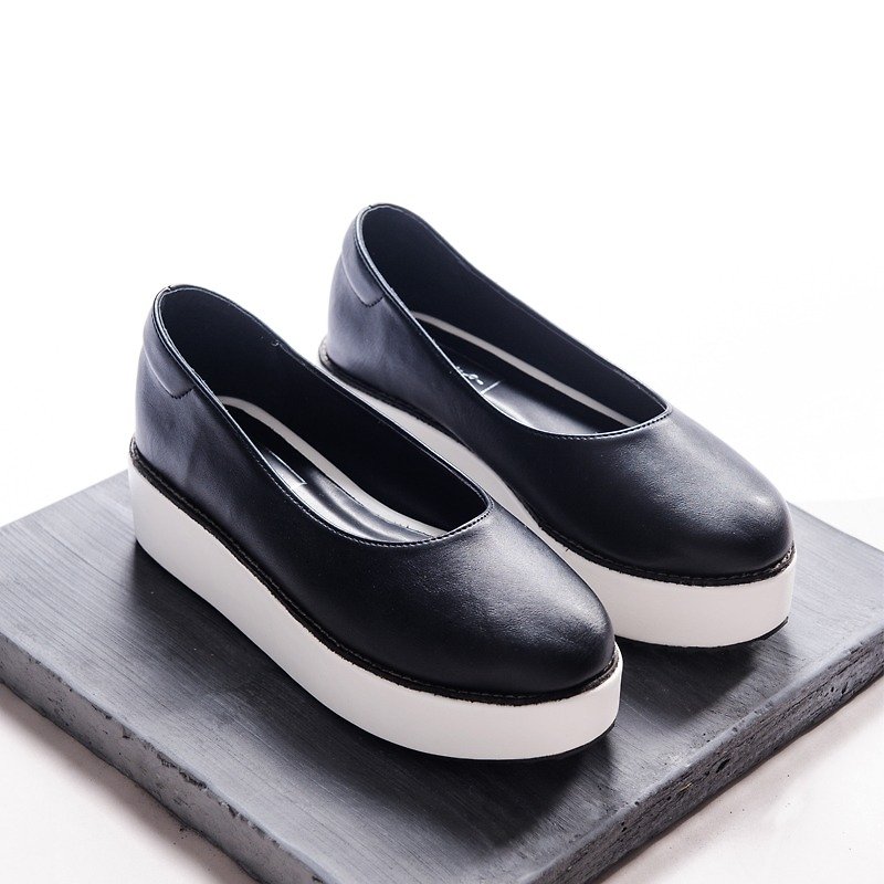 Sporty Platform shoes - Mars black - รองเท้าลำลองผู้หญิง - กระดาษ สีดำ