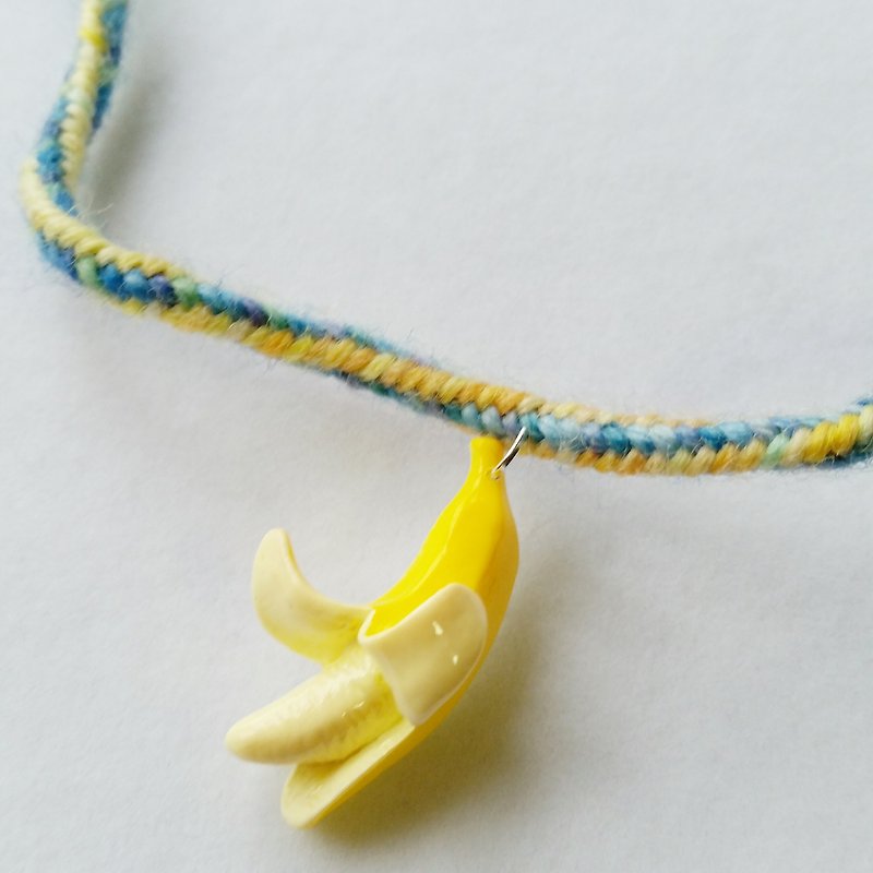 hand-woven wool knit with love necklace (with resin bananas) - Necklaces - Wool Yellow