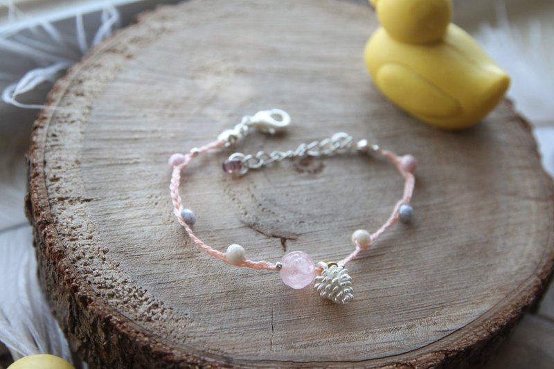 KNIT WITH LOVE carved pink crystal rose with Silver pine cone pink hand-knitted bracelet - Bracelets - Gemstone Pink