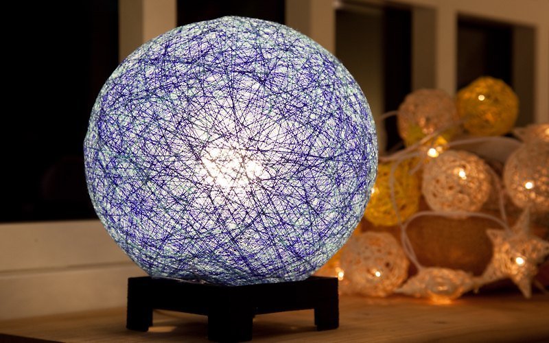 【ブルー】シーブルー手編みボールランプシェード - 照明・ランプ - その他の素材 ブルー