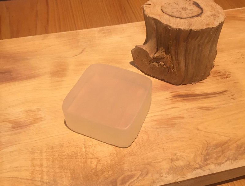 Taiwan cypress soap - Fragrances - Other Materials 