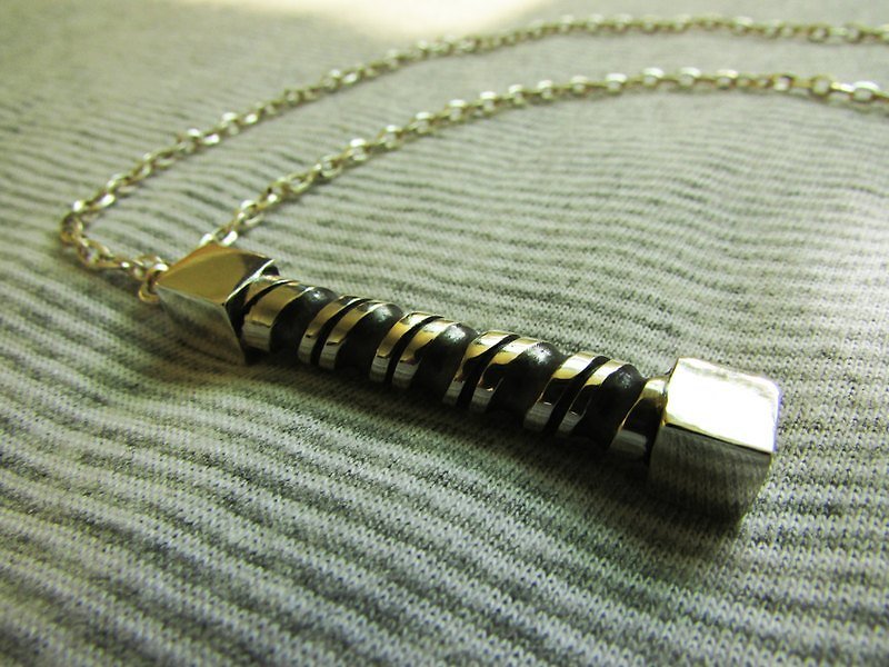 mittag [NL353] turn twist designer handmade silver necklaces - with brand wood jewelry box silver polishing cloth ... Chain Store Pickup Free Shipping - สร้อยคอ - โลหะ สีดำ