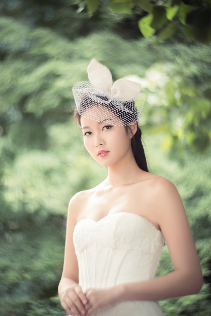 "Being of Love" bow or rabbit ears headdress / Lovely Bride Fa ornaments / short veil wedding accessories - เครื่องประดับผม - วัสดุอื่นๆ ขาว
