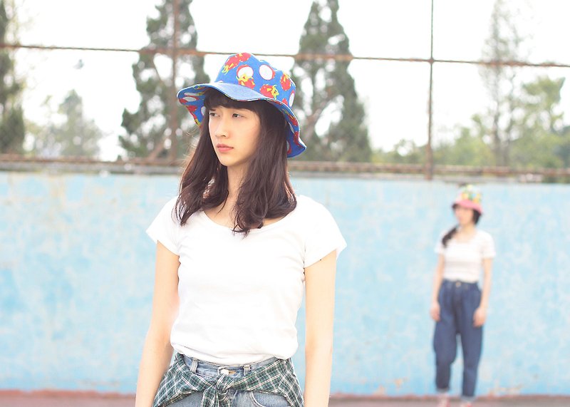 [The MAMA's Closet] Pitaya / double-sided wide-brimmed hat - Hats & Caps - Other Materials Multicolor