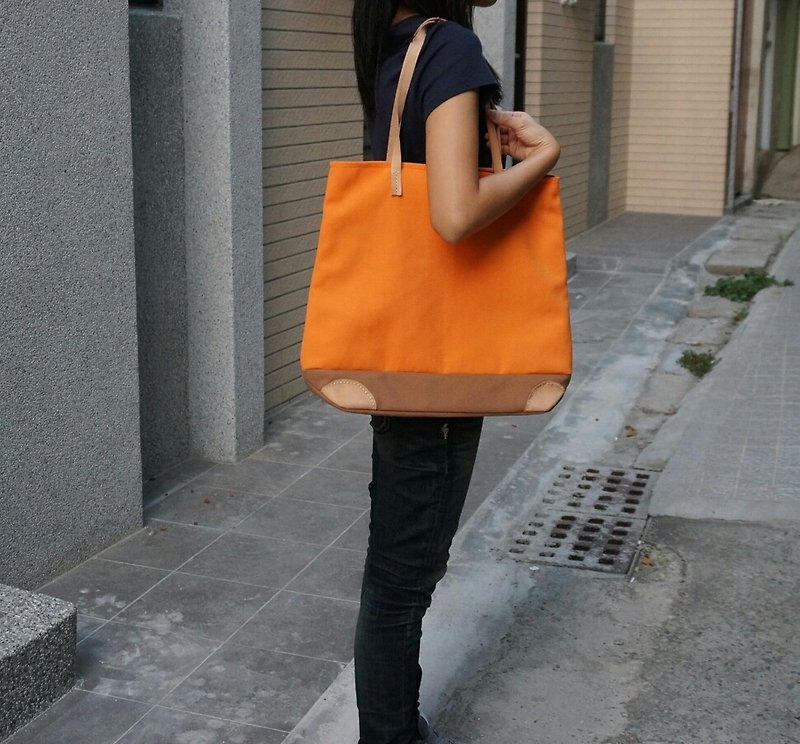 Color canvas tote bag - Messenger Bags & Sling Bags - Other Materials 