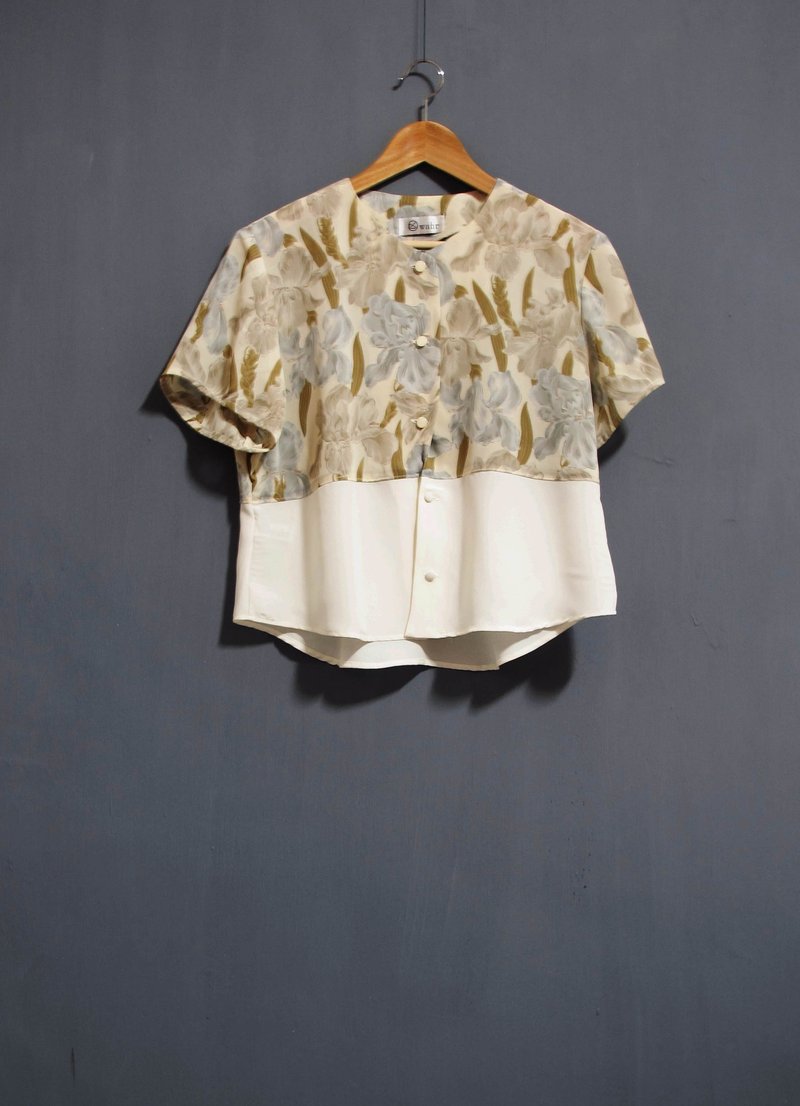 Wahr_flower splice white shirt - Women's Tops - Other Materials 