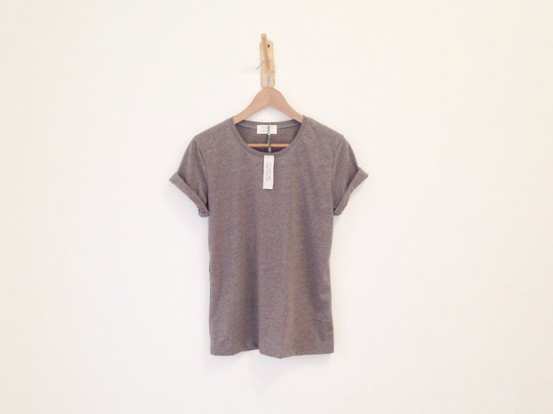 RHの服/夏の定番ブランドのTシャツ/ツイストレンガ色（完売） - Tシャツ - その他の素材 ブラウン