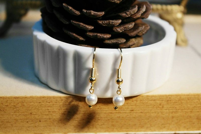 "Girl series" pearl hanging ear hook ear clip - white - Earrings & Clip-ons - Gemstone 
