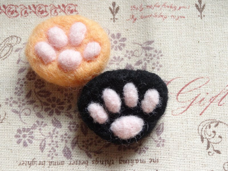 Cat meatballs - wool felt "keychain, ornaments, decorations" (can be customized to change the color) - ที่ห้อยกุญแจ - ขนแกะ สึชมพู