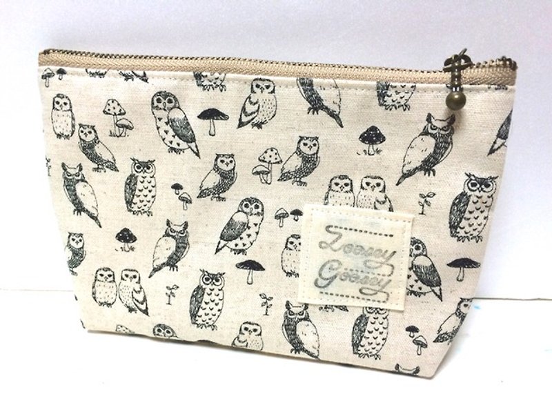 The owl's pouch - กระเป๋าเครื่องสำอาง - ผ้าฝ้าย/ผ้าลินิน สีนำ้ตาล