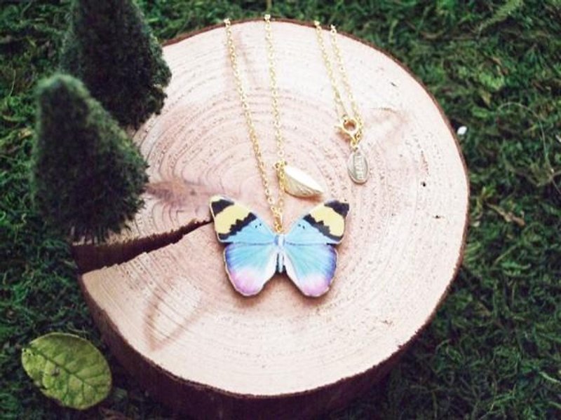 Butterfly Necklace BL / wood necklace wooden necklace series - Necklaces - Wood Blue