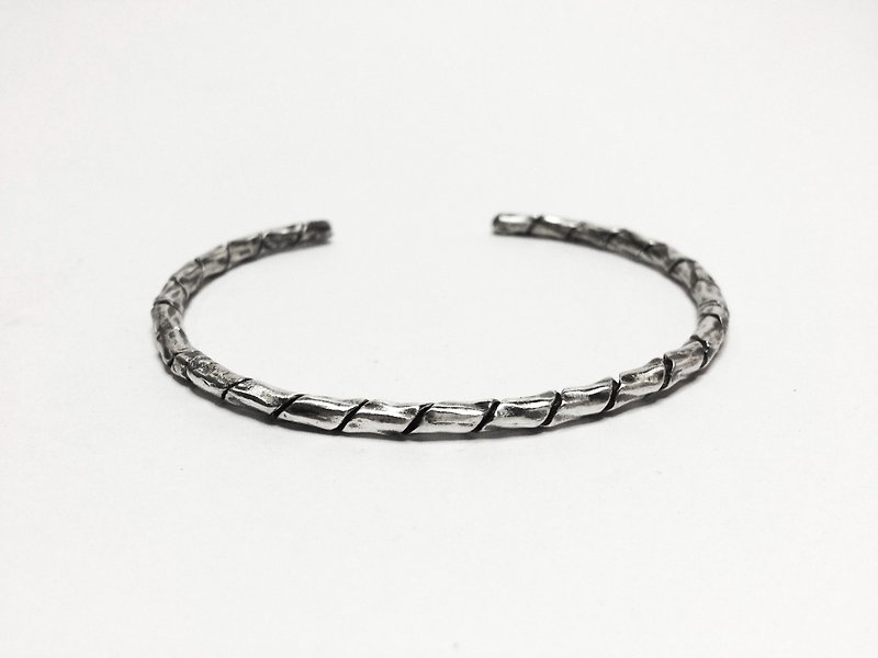 伊希多拉之一・純銀螺旋手環 | Isidora - 手鍊/手環 - 其他金屬 灰色