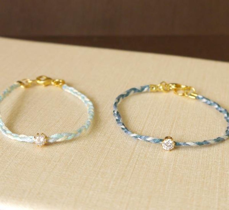 Blue single diamond bracelet in memory (dark blue/light blue) - สร้อยข้อมือ - วัสดุอื่นๆ สีน้ำเงิน