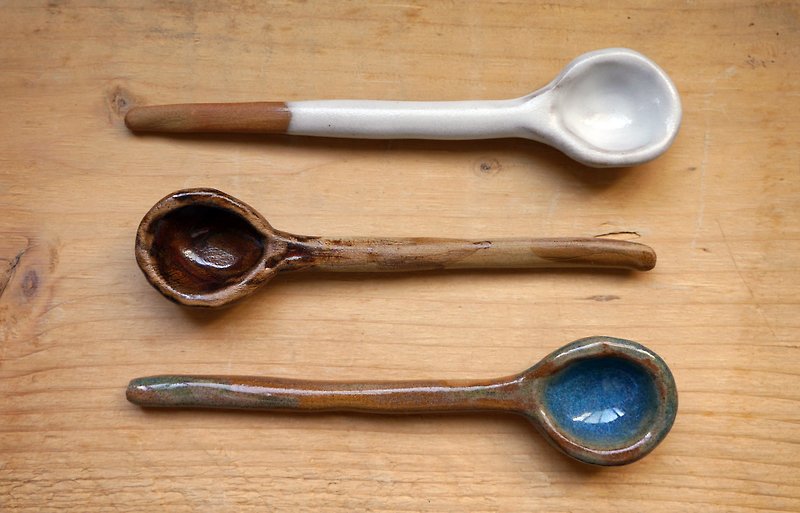 -1 Into the small coffee spoon - Cutlery & Flatware - Other Materials Multicolor