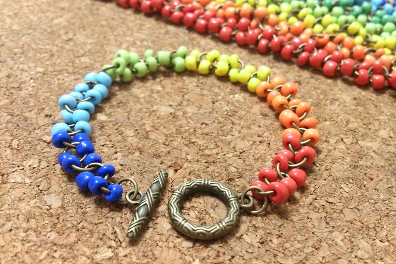 Vintage little cherry bracelet ~ rainbow - สร้อยข้อมือ - วัสดุอื่นๆ หลากหลายสี