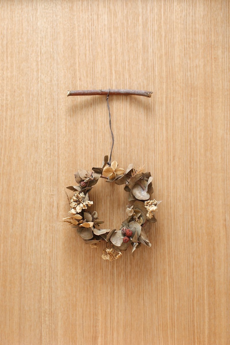 [Aroma. Loop] dry eucalyptus wreath - Items for Display - Plants & Flowers Green